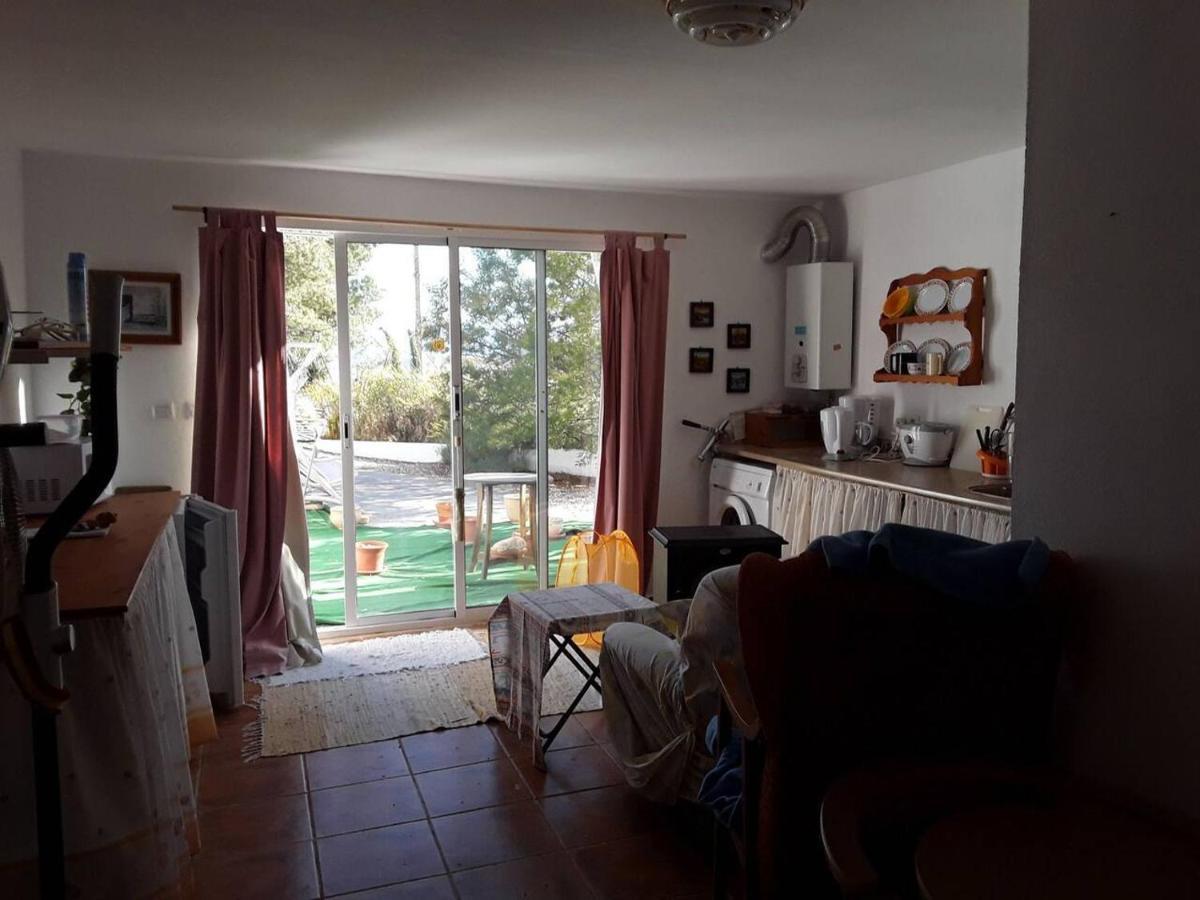 2-Bed Apartment - Sleeps 3 - Parking - Near Albox Eksteriør bilde